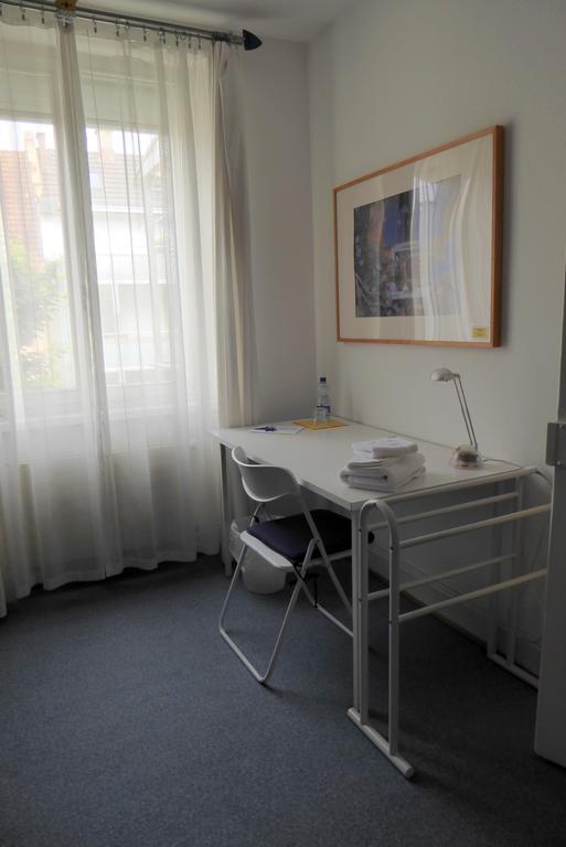 B&B Schlettstadterstrasse Basel Exterior photo